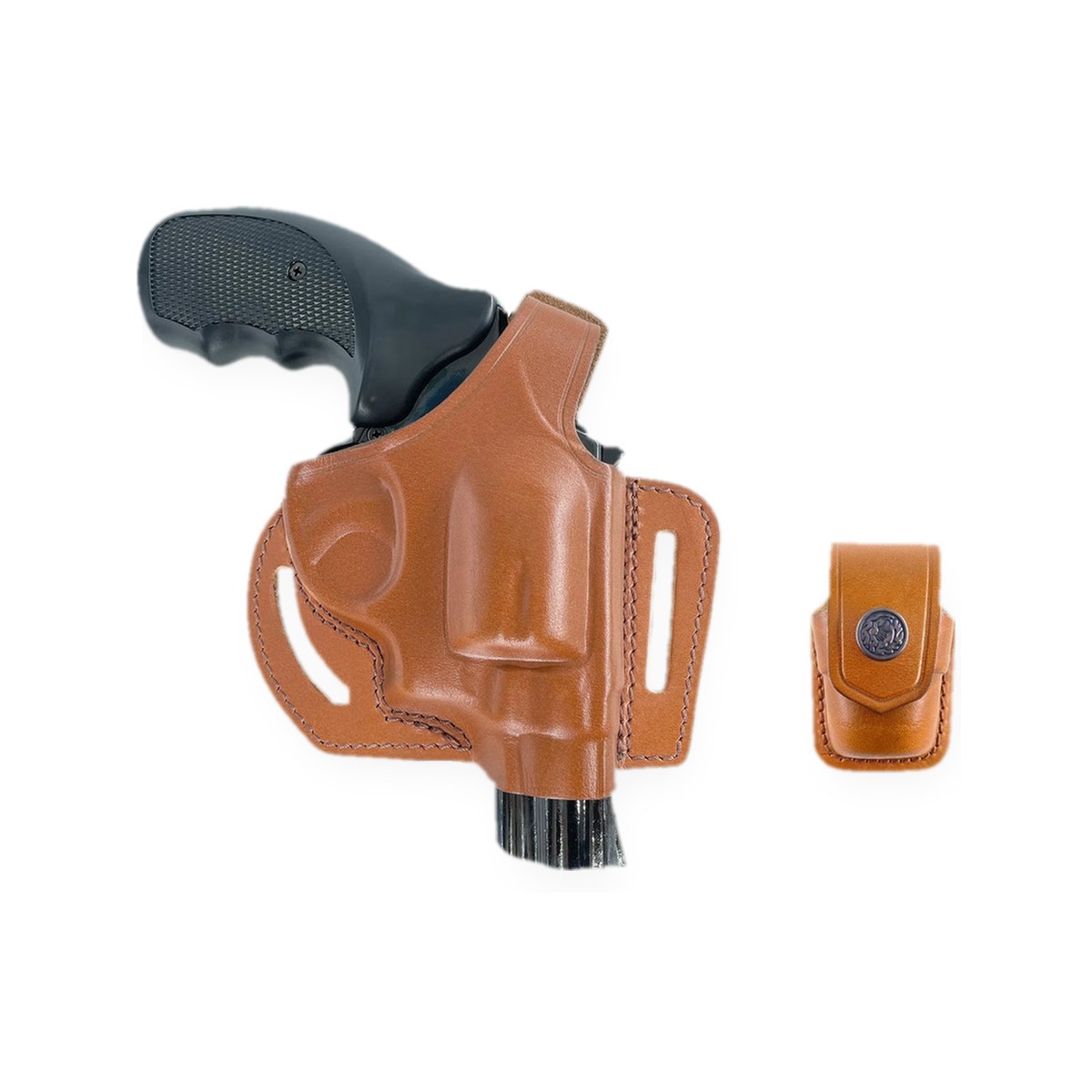 Tan leather pancake OWB holster for a revolver with speedloader case